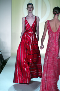 1562921299_BillBlass2003WomenRTW126.thumb.jpg.43d3ab804af04c2a03f42c3f41031e12.jpg