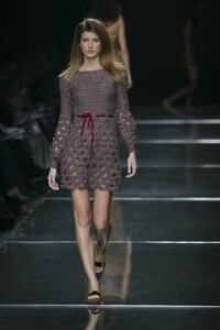 157360477_AlbertaFerretti2003WomenRTW15.thumb.jpg.be12da947bf92c1b8f6585b0c6875922.jpg