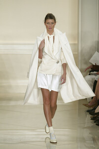 1598097303_RalphLauren2005WomenRTW1.thumb.jpg.a99db4e4c9eec7f1c3d6c7c4aa6c5dc0.jpg
