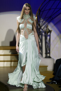 1644310881_GianniVersace2004HauteCouture128.thumb.jpg.0fd1a15e84ba82947b9de39a2872b4f2.jpg