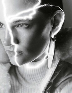 Elle No. 3963 - 3 Décembre 2021-page-015.jpg