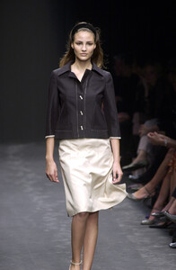 1744551575_AlbertaFerretti2001WomenRTW24.thumb.jpg.72bca30dc32c6a93efb884a69e5fd698.jpg