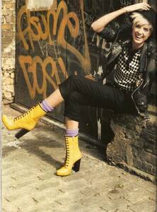 17772-scan0001-122-699lo.thumb.jpg.fca8898f77f50541d95e00b4e38a888d.jpg