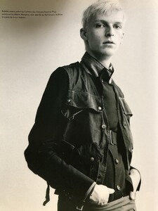 id uk febr 2001 (8).jpg