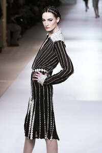 1910314710_JeanPaulGaultier2003HauteCouture13.thumb.jpg.82f004e15d51a52414aec36cb2f53c3e.jpg