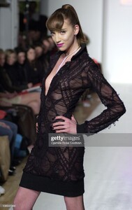 f03house of Field --130041948-.jpg