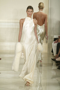 270982310_RalphLauren2005WomenRTW54.thumb.jpg.3150c04728243de383a7b2e07795f9ed.jpg
