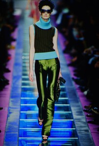 356517051_versace-fw-2000(1).thumb.jpg.794983baacef64d80b8c1536dcfb4043.jpg