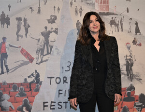 Monica Bellucci poses during a photocall for the 39th edition of the Torino Film Festival  2021 07.jpg