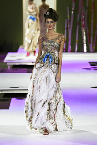 448233774_ChristianLacroix2004HauteCouture211.thumb.jpg.e5da48ff0d7c98da0ba228a506f7a1c0.jpg