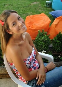 Vanessa Oliveira bonita mama.jpg