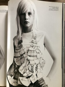 id uk febr 2001 (7).jpg