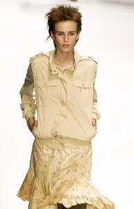 karolina s02moschinoCheapChic--2b.jpg