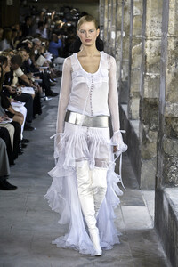 52703526_Chanel2003HauteCouture273.thumb.jpg.ad9ad1b3117b8de7857a04bbd89b5e16.jpg