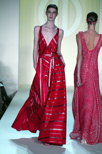 554040998_BillBlass2003WomenRTW127.thumb.jpg.43e752dbc74304c14461e03b99c4205f.jpg