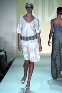 554806705_BillBlass2003WomenRTW48.thumb.jpg.3d642d7ca81368477e0fe199d3819626.jpg