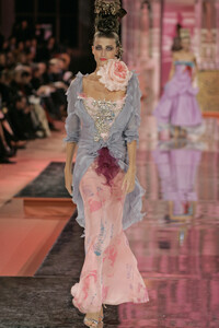 559028926_ChristianLacroix2005HauteCouture106.thumb.jpg.a70e6a85feb5d72552d5a88dbeaaf2a6.jpg