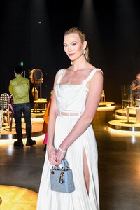        klo011221BZNimage117.jpg