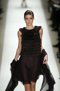 583981907_ChadoRalphRucci2004WomenRTW68.thumb.jpg.6fb2335773c78ee221413a4dbeab93ef.jpg