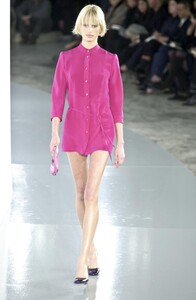 602906440_EmilioPucci2001WomenRTW60.thumb.jpg.951766fd5476da014f621e7300c0a9d4.jpg