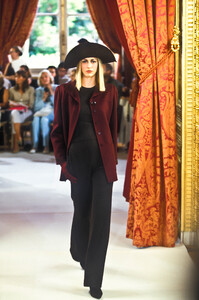 614780084_PierreBalmain2001HauteCouture29.thumb.jpg.0fe0a2b093da0e87e5180804e3028aff.jpg