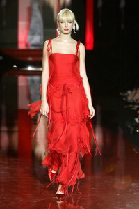 638858216_Valentino2003HauteCouture414.thumb.jpg.024285b40f40d80c6c3727ec54f01436.jpg