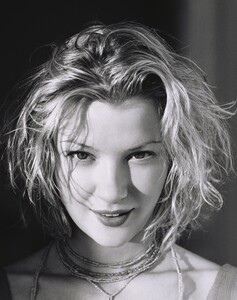 gretchen-mol_HQ bw smile.jpg