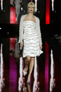 654021253_Valentino2003HauteCouture259.thumb.jpg.d9e426f36ddf97c97782e2579facb98d.jpg