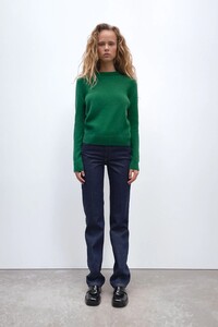 6771117500_15_1_1.jpg