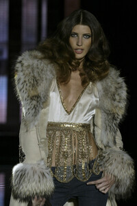 748384915_Guerriero2005WomenRTW3.thumb.jpg.e01a955290d6d720f13e7e8dee6ef4ff.jpg