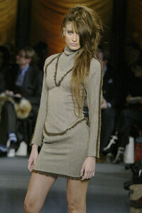 770483310_ZacPosen2003WomenRTW28.thumb.jpg.3d5f00a6de1c30a18541d30c27b09b8e.jpg