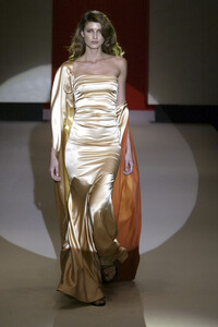 788976744_GianfrancoFerre2003WomenRTW91.thumb.jpg.f3edc0500b70c047c75fb15f14954570.jpg