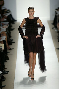 838296139_ChadoRalphRucci2004WomenRTW67.thumb.jpg.eab2f528d40d7552a4e880f86cb1160a.jpg