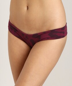 Indah Sara Undie Ink Garnet - 3.jpg