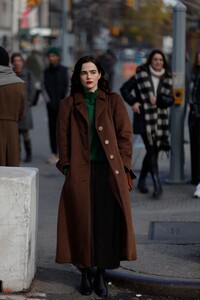      zoe141221BZNimage107.jpg