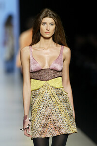 945564489_Missoni2003WomenRTW107.thumb.jpg.7a644edef9470748eebc97c89fefdede.jpg