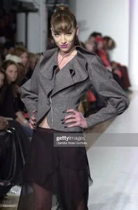 f03house of Field --130044557-.jpg