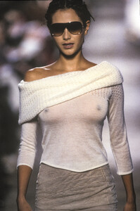 966927438_Chloe1999WomenRTW92.thumb.jpg.36610626fe158ae0992f0c7e06377a7d.jpg