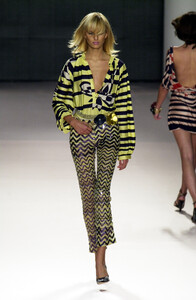 996919859_Missoni2001WomenRTW37.thumb.jpg.0d992d86e8c039068495f403d023bb36.jpg