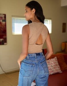BETHTOP_NUDE_2_1800x.thumb.jpeg.8844676f647641c433bd1bfb2f25811d.jpeg