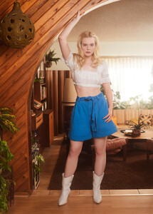 Elle-Fanning-Billboard-Magazine-2019-001.jpg