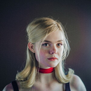 Elle-Fanning-Grazia-Magazine-2016-008.jpg