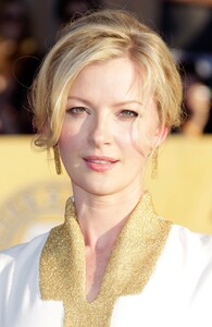 Gretchen-Mol-1.jpg