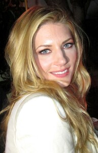 Katheryn-Winnick-Hair-Style-Pics.jpg