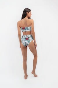 LaurenLayneBeachwear-2076_017c189b-c021-46e3-9e41-e3e7709c8d23_900x.thumb.jpg.75abbd8af0598334190b941a7a649cc9.jpg