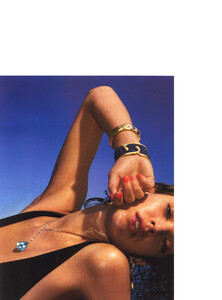 LeticiaBirkheuer_VogueUK_July2004_RaymondMeier_1-gthumb-gwdata1600-gfitdatamax.jpg