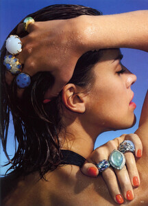 LeticiaBirkheuer_VogueUK_July2004_RaymondMeier_2-gthumb-gwdata1600-gfitdatamax.jpg