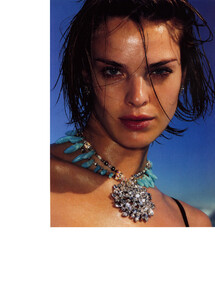 LeticiaBirkheuer_VogueUK_July2004_RaymondMeier_3-gthumb-gwdata1600-gfitdatamax.jpg