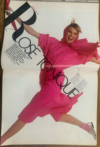 MadameFigaroFr090285no12579RoseTonique01.thumb.jpg.5580ef30bc893cc6fee61b5d25168603.jpg