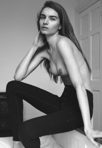 Maddy-Taylor-by-David-J-Adams_1.thumb.jpg.882975d2defafc1598d3bc79c8b84313.jpg